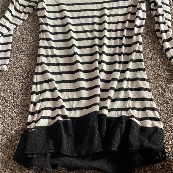 Women’s Blouse - Picture 2 of 5